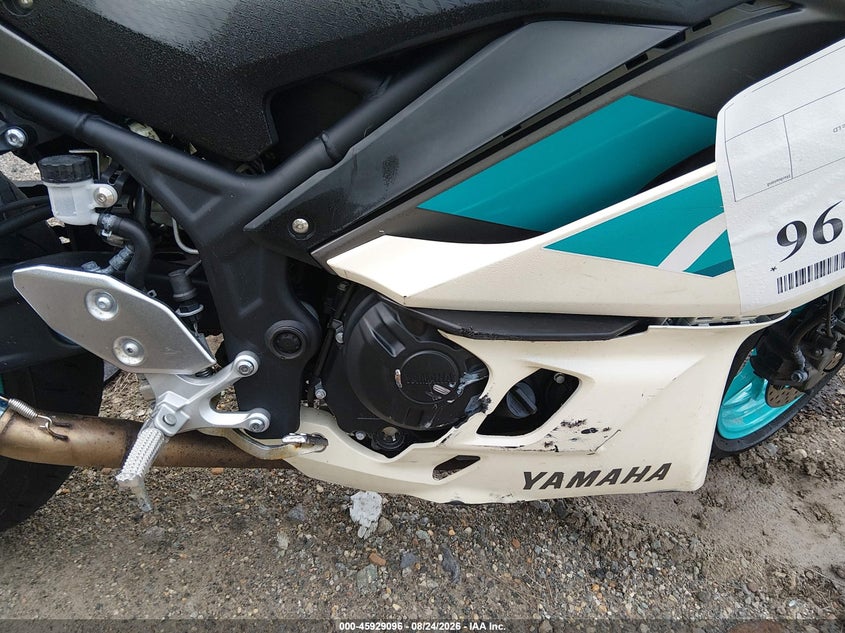 2024 Yamaha Yzf VIN MH3RH18Y7RK016246 IAAI salvage auction — FRONT END, Salvage (Virginia), sold $275 on 2026-09-29 (photo 8)