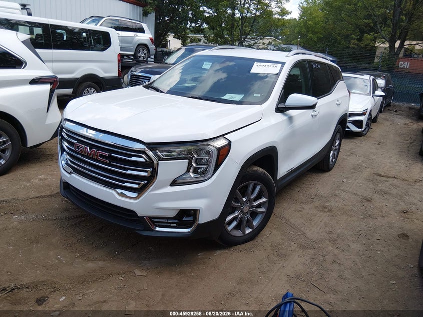 2024 Gmc Terrain VIN 3GKALVEG6RL358383 IAAI salvage auction — SIDE, Enterprise Vehicles Clear Only (South Carolina), sold $10,000 on 2026-08-23 (photo 2)