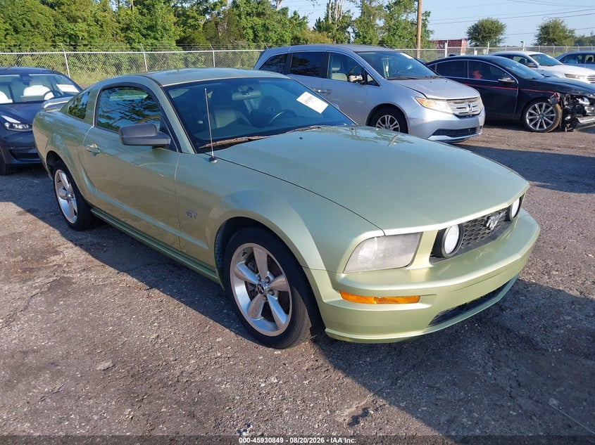 2006 Ford Mustang VIN 1ZVFT82H465228370 IAAI salvage auction — NORMAL WEAR, Clear (Florida), sold $2,100 on 2026-09-05 (photo 1)