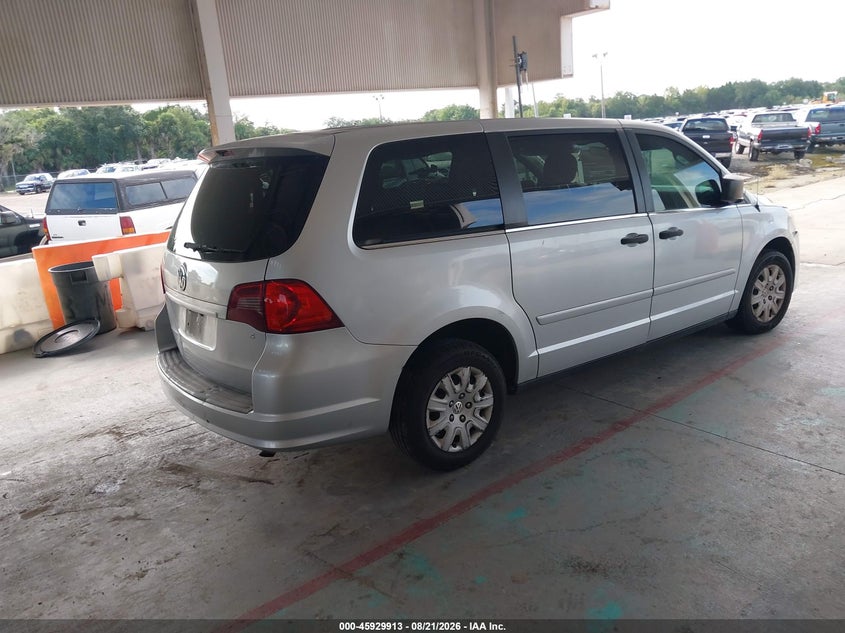 2009 Volkswagen Routan VIN 2V8HW44169R541086 IAAI salvage auction — LEFT SIDE, Rebuildable (Florida), sold $350 on 2026-09-05 (photo 4)