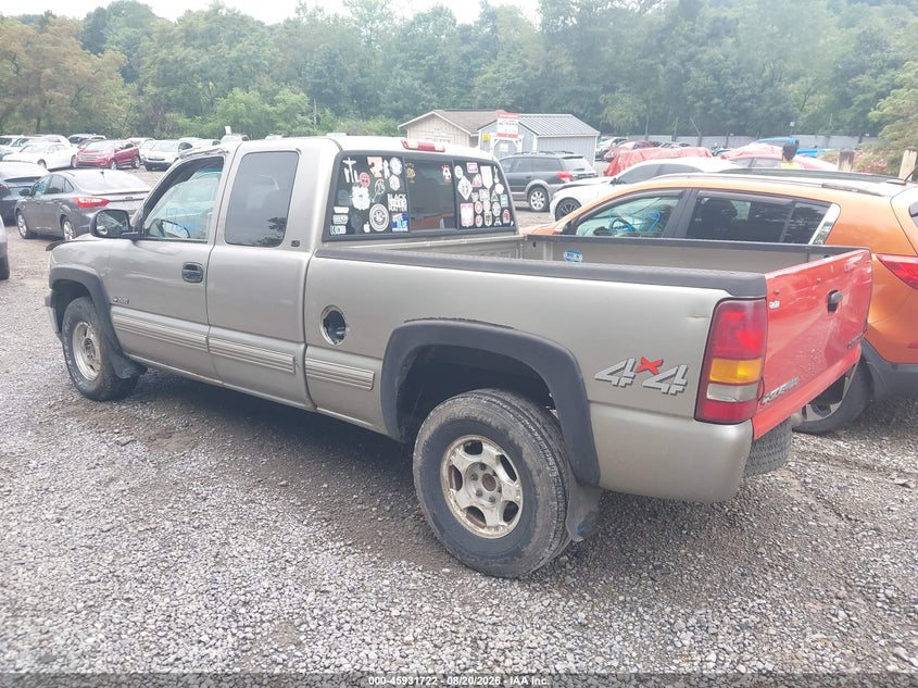 2000 Chevrolet Silverado 1500 VIN 1GCEK19T4YE221571 IAAI salvage auction — NORMAL WEAR, Clear (Pennsylvania), sold $425 on 2026-09-27 (photo 3)
