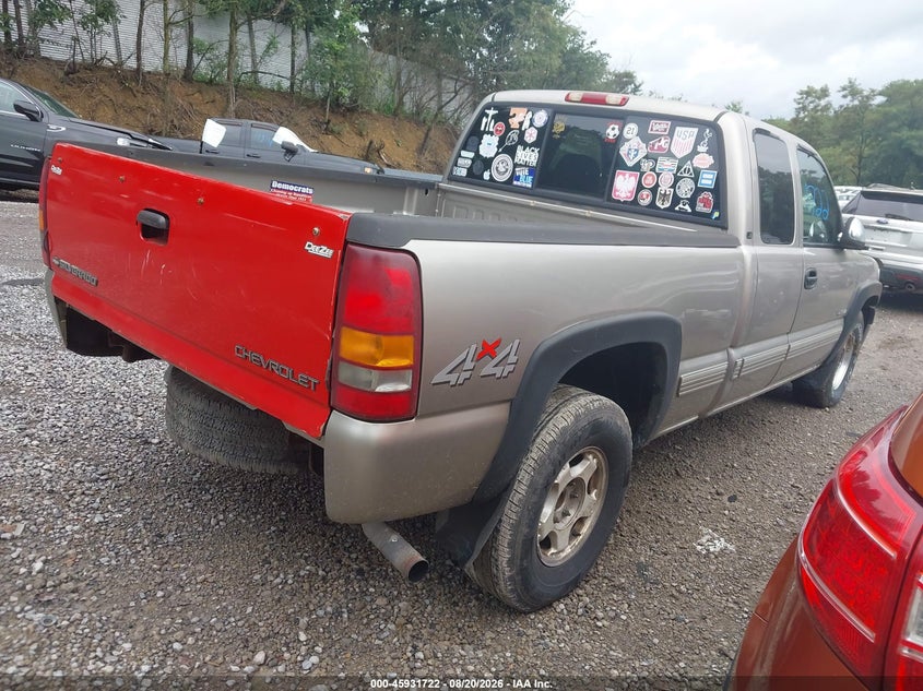 2000 Chevrolet Silverado 1500 VIN 1GCEK19T4YE221571 IAAI salvage auction — NORMAL WEAR, Clear (Pennsylvania), sold $425 on 2026-09-27 (photo 4)