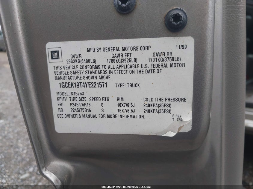 2000 Chevrolet Silverado 1500 VIN 1GCEK19T4YE221571 IAAI salvage auction — NORMAL WEAR, Clear (Pennsylvania), sold $425 on 2026-09-27 (photo 9)