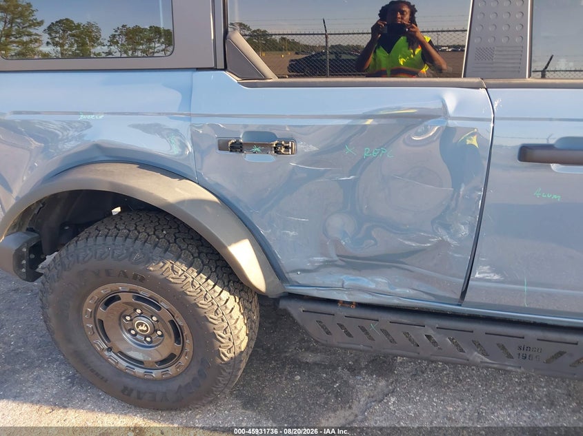 2025 Ford Bronco VIN 1FMEE6BH7SLA80990 IAAI salvage auction — SIDE, Wait Title, sold $18,300 on 2026-09-04 (photo 6)