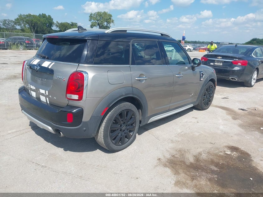 2017 Mini Countryman VIN WMZYT5C35H3D79359 IAAI salvage auction — FRESH WATER, Wait Title, sold $450 on 2026-10-07 (photo 4)