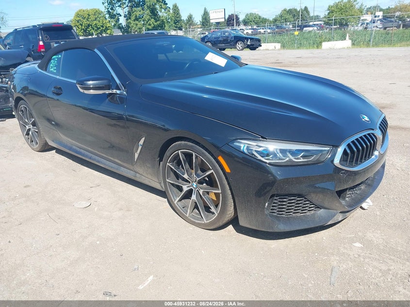 2019 BMW 8er VIN WBAFY4C5XKBX39057 — IAAI salvage auction photo