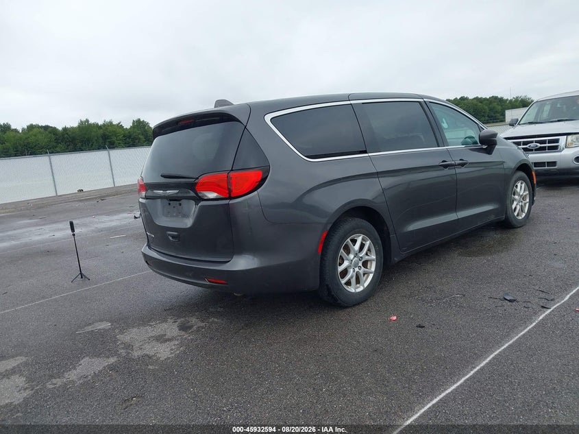 2017 Chrysler Pacifica VIN 2C4RC1DG9HR531968 IAAI salvage auction — UNKNOWN, Wait Title, sold $1,150 on 2026-10-03 (photo 4)