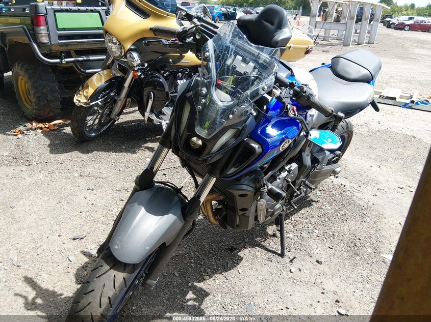 2022 Yamaha Mt VIN JYARM32E1NA004982 IAAI salvage auction — FRONT END, Salvage (Ohio), sold $2,300 on 2026-09-22 (photo 2)