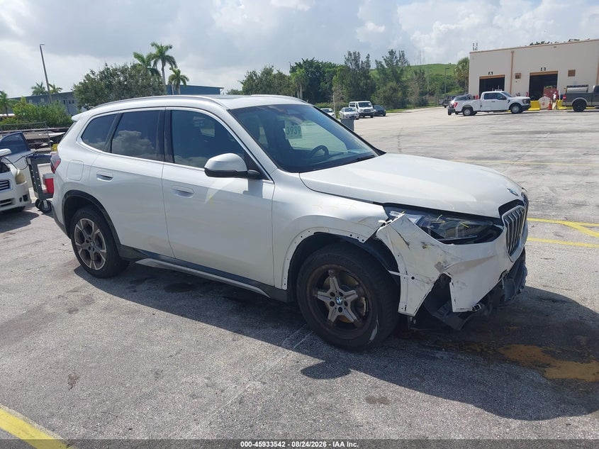 2025 BMW X1 VIN WBX73EF07S5220934 — IAAI salvage auction photo