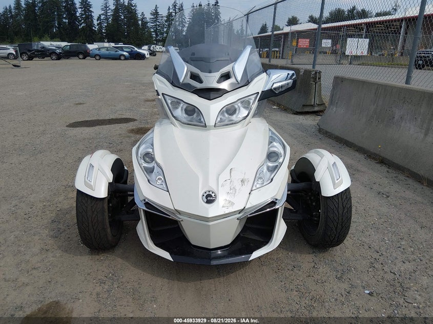 2015 Can-am/ brp Spyder VIN 2BXNBDD29FV006078 IAAI salvage auction — REAR END, Wait Title, sold $3,000 on 2026-09-09 (photo 5)