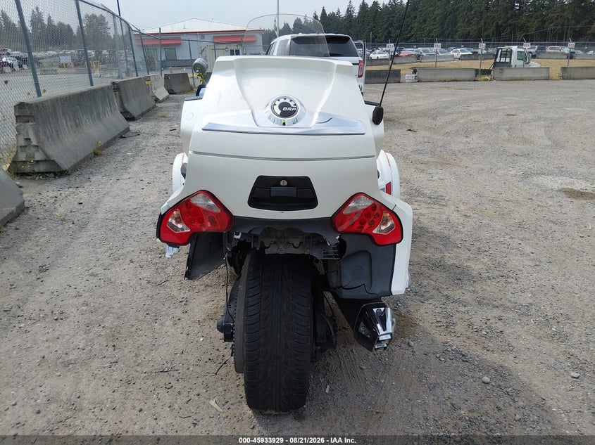 2015 Can-am/ brp Spyder VIN 2BXNBDD29FV006078 IAAI salvage auction — REAR END, Wait Title, sold $3,000 on 2026-09-09 (photo 6)