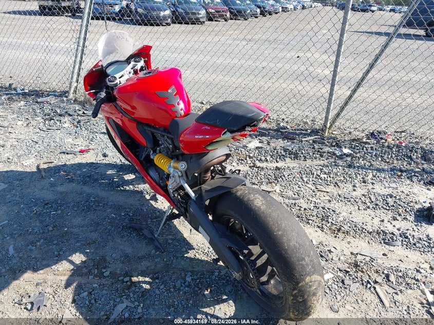 2018 Ducati Panigale VIN ZDM14B1W1JB006617 IAAI salvage auction — UNKNOWN, Salvage (Virginia), sold $2,350 on 2026-09-16 (photo 3)
