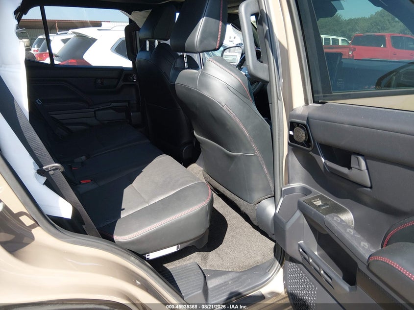 2025 Toyota 4runner VIN JTEVB5BR5S5003325 IAAI salvage auction — SIDE, Wait Title, sold $42,000 on 2026-10-15 (photo 8)