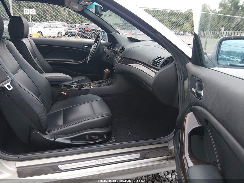 2005 BMW 3 series VIN WBABW53425PL52916 IAAI salvage auction — NORMAL WEAR, Clear (Alabama), sold $1,450 on 2026-09-06 (photo 5)