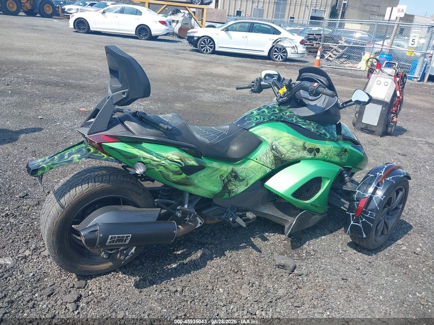 2013 Can-am Spyder roadster VIN 2BXNABC18DV000981 IAAI salvage auction — HAIL, Clear (New Jersey), sold $2,050 on 2026-09-21 (photo 4)