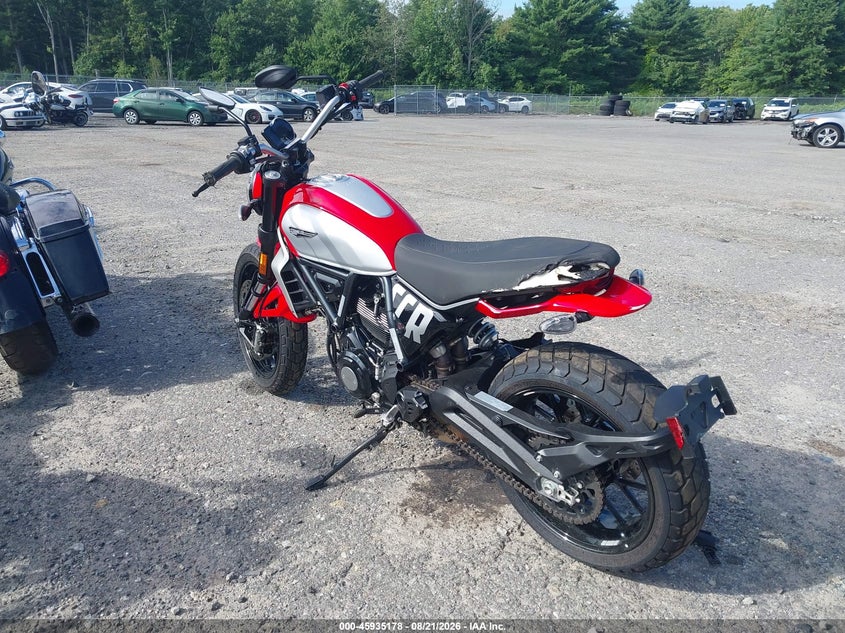 2025 Ducati Scrambler VIN ZDMKAT3M9SB008728 IAAI salvage auction — LEFT SIDE, Salvage Title, sold $1,100 on 2026-10-13 (photo 3)