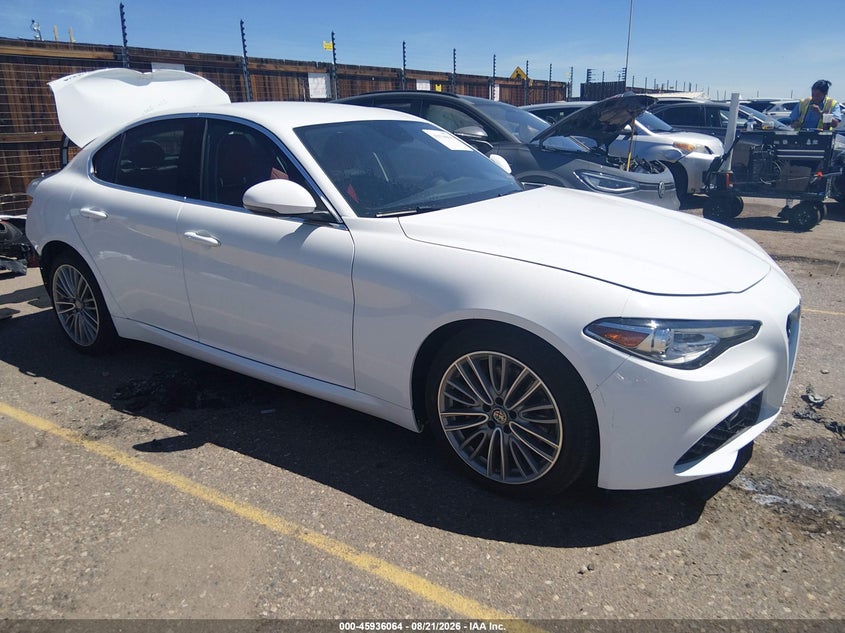 2018 Alfa romeo Giulia VIN ZARFAEEN4J7563432 IAAI salvage auction — REAR END, Salvage (Colorado), sold $4,550 on 2026-10-06 (photo 1)