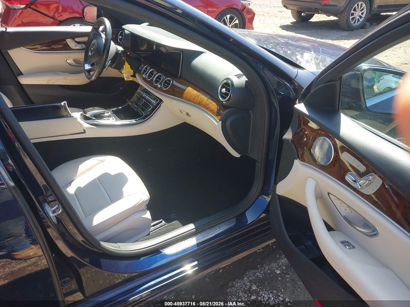 2017 Mercedes-benz E-klasse VIN WDDZF4KB7HA285156 IAAI salvage auction — ELECTRICAL, Salvage (Pennsylvania), sold $6,500 on 2026-09-02 (photo 5)