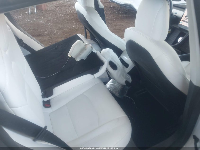 2019 Tesla Model 3 VIN 5YJ3E1EB0KF213601 IAAI salvage auction — NORMAL WEAR, Clear-Dealer Only (Arizona), sold $10,350 on 2026-09-01 (photo 8)