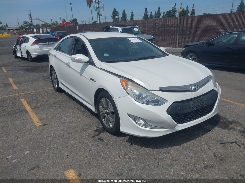 2013 Hyundai VIN KMHEC4A47DA101263 IAAI salvage auction — FRONT END, Wait Title, sold $1,450 on 2026-08-28 (photo 1)