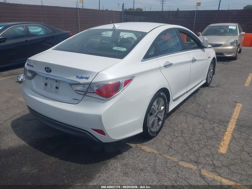 2013 Hyundai VIN KMHEC4A47DA101263 IAAI salvage auction — FRONT END, Wait Title, sold $1,450 on 2026-08-28 (photo 4)