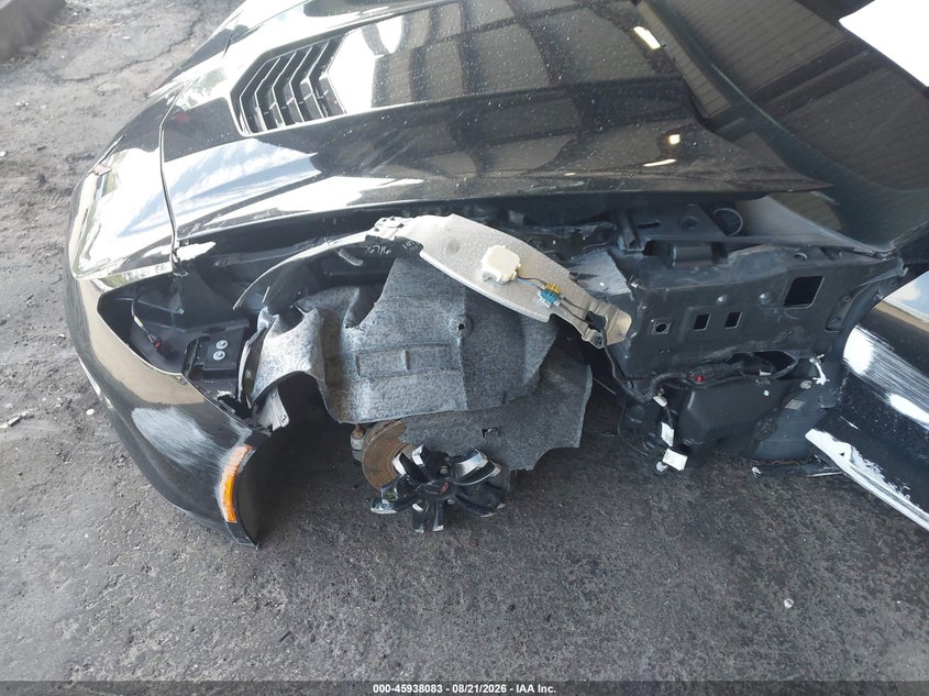 2016 Chevrolet Corvette VIN 1G1YB2D77G5113479 IAAI salvage auction — LEFT FRONT, Salvage Title, sold $13,725 on 2026-10-08 (photo 6)