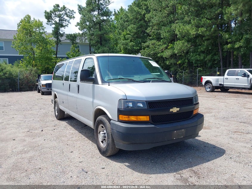 2020 Chevrolet Express 2500 VIN 1GAZGNFP8L1266748 — IAAI salvage auction photo