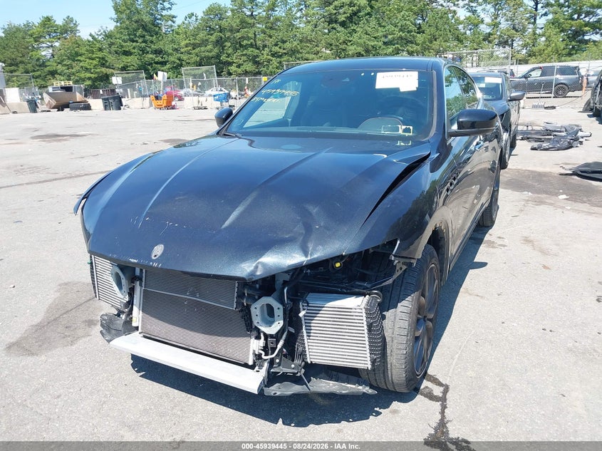 2024 Maserati Levante VIN ZN661XUMXRX449802 IAAI salvage auction — FRONT END, Salvage Title, sold $5,400 on 2026-09-08 (photo 6)