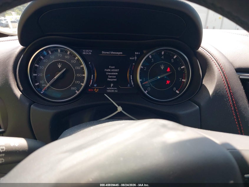 2024 Maserati Levante VIN ZN661XUMXRX449802 IAAI salvage auction — FRONT END, Salvage Title, sold $5,400 on 2026-09-08 (photo 7)