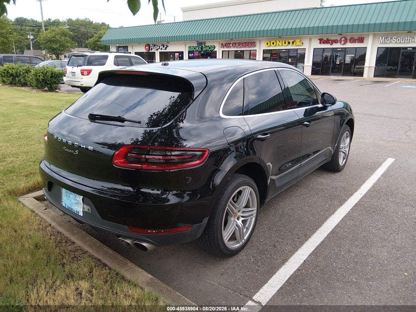 2016 Porsche Macan VIN WP1AB2A55GLB56322 IAAI salvage auction — REAR END, Clear (Tennessee), sold $8,900 on 2026-08-25 (photo 4)