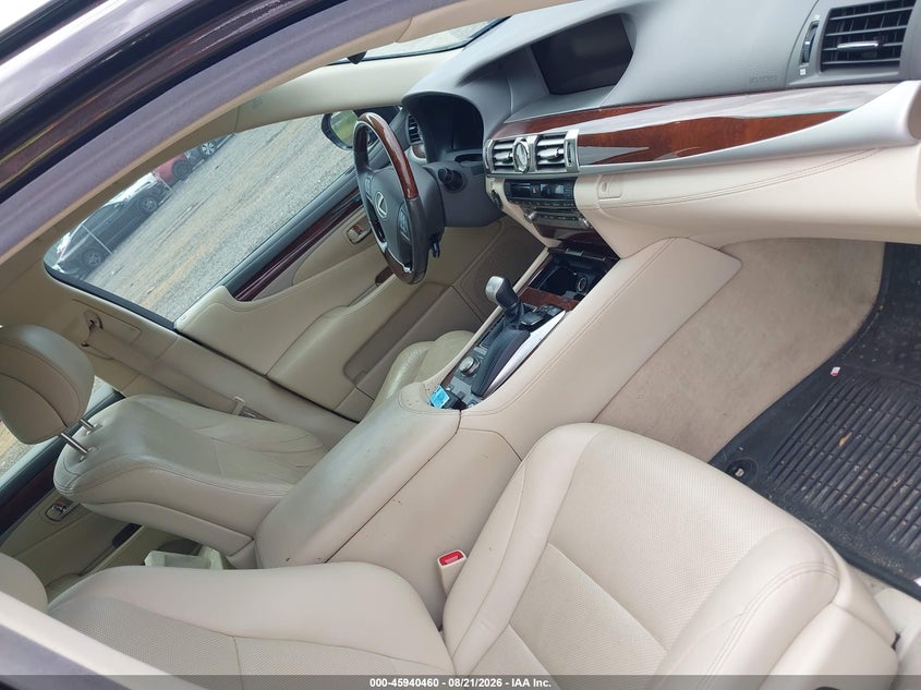 2013 Lexus Ls VIN JTHBL5EF9D5117514 IAAI salvage auction — REAR END, Wait Title, sold $10,750 on 2026-09-22 (photo 5)