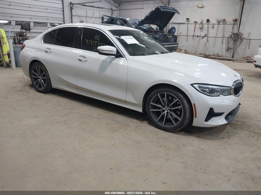 2021 BMW 3er VIN 3MW5R1J05M8B77085 — IAAI salvage auction photo