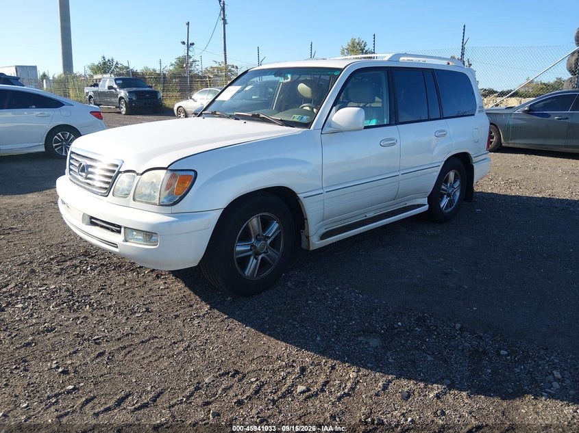 2007 Lexus LX 470 VIN JTJHT00WX74029357 IAAI salvage auction — REAR END, Salvage (Pennsylvania), sold $4,850 on 2026-09-25 (photo 2)