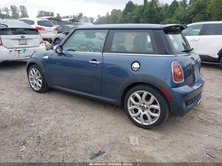 2010 Mini Cooper VIN WMWMF7C56ATX43873 IAAI salvage auction — NORMAL WEAR, Clear (Maryland), sold $1,500 on 2026-09-10 (photo 3)