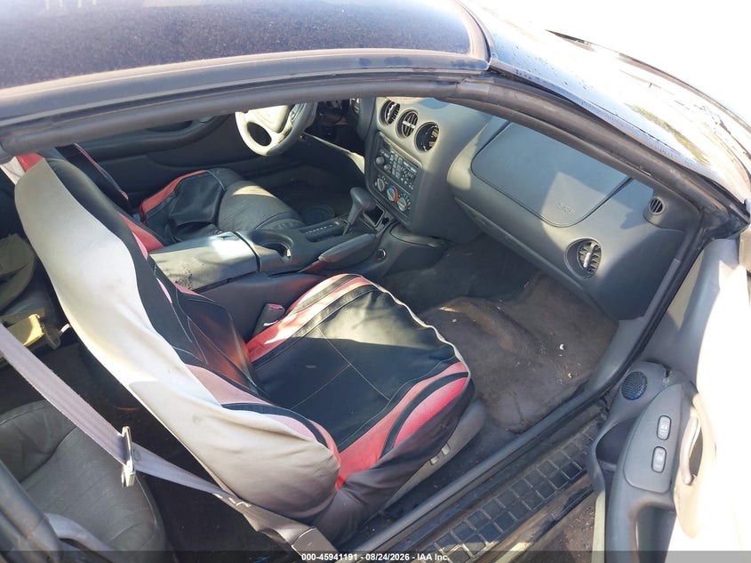 1998 Pontiac Firebird VIN 2G2FV22G4W2215703 IAAI salvage auction — NORMAL WEAR, Clear (Virginia), sold $1,300 on 2026-08-26 (photo 5)