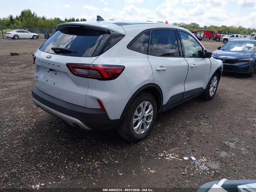 2025 Ford Escape VIN 1FMCU0GN5SUB57002 IAAI salvage auction — STORM DAMAGE, Wait Title, sold $7,075 on 2026-10-07 (photo 4)