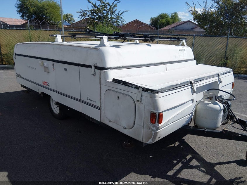 2001 VIN 4CP696G1517208189 IAAI salvage auction — Normal Wear & Tear, Clear, sold $400 on 2026-10-09 (photo 1)