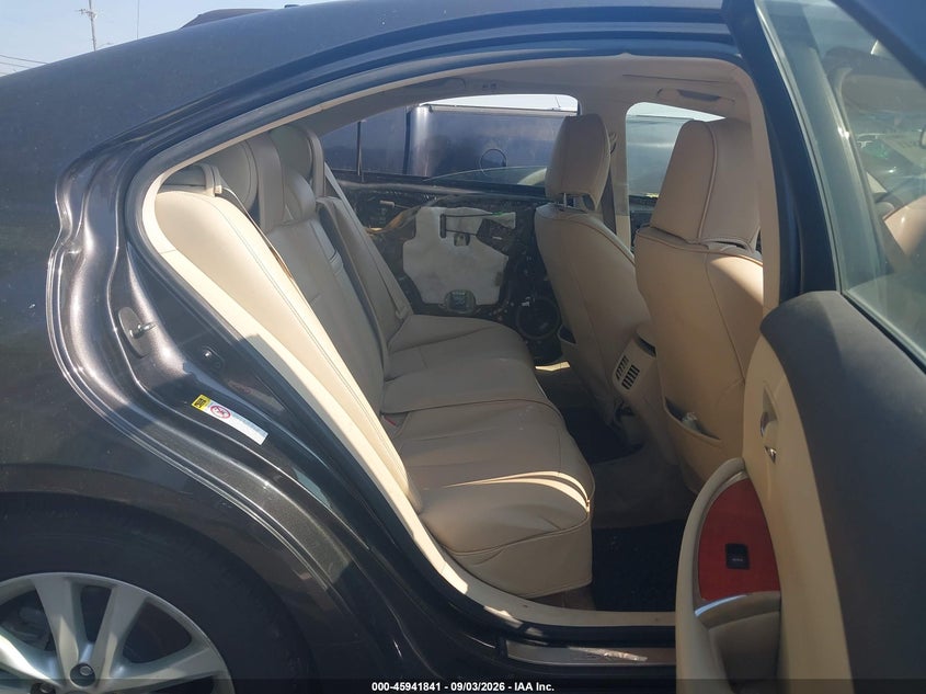 2010 Lexus ES VIN JTHBK1EG0A2355866 IAAI salvage auction — FRONT & REAR, Clear (Tennessee), sold $725 on 2026-10-09 (photo 8)
