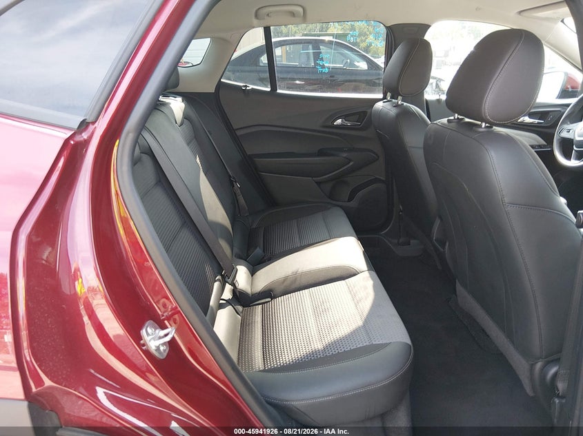 2025 Chevrolet Trax VIN KL77LHEP2SC170482 IAAI salvage auction — FRONT END, Wait Title, sold $11,200 on 2026-08-26 (photo 8)
