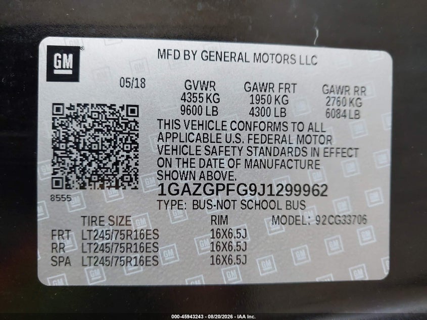 2018 Chevrolet Express 3500 VIN 1GAZGPFG9J1299962 IAAI salvage auction — NORMAL WEAR, Sf97 (Washington), sold $21,100 on 2026-09-10 (photo 9)