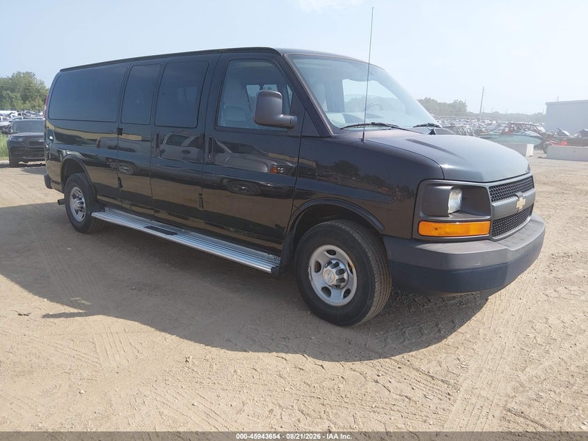 2014 Chevrolet Express 3500 VIN 1GAZGZFG2E1208046 — IAAI salvage auction photo