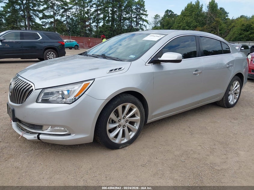 2016 Buick Lacrosse VIN 1G4GA5G37GF177818 IAAI salvage auction — FRONT END, Original (Texas), sold $825 on 2026-09-02 (photo 2)