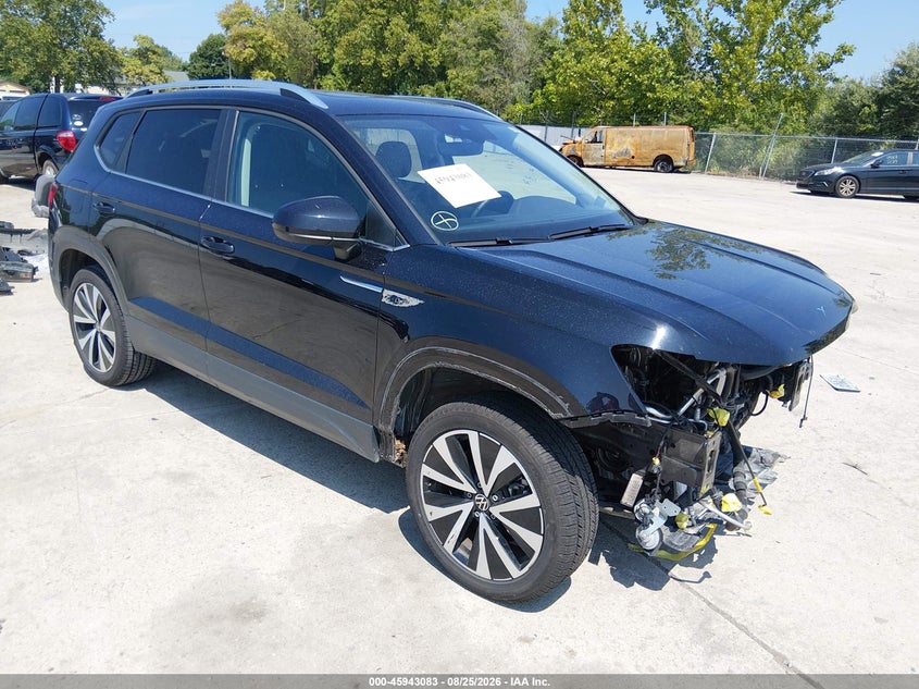2024 Volkswagen Taos VIN 3VVEX7B21RM126677 — IAAI salvage auction photo