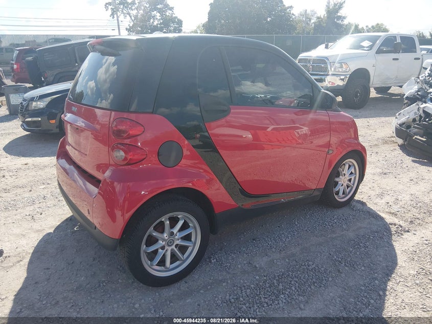 2009 Smart Fortwo VIN WMEEJ31X79K284357 IAAI salvage auction — Unknown, Salvage (Kentucky), sold $950 on 2026-09-09 (photo 4)