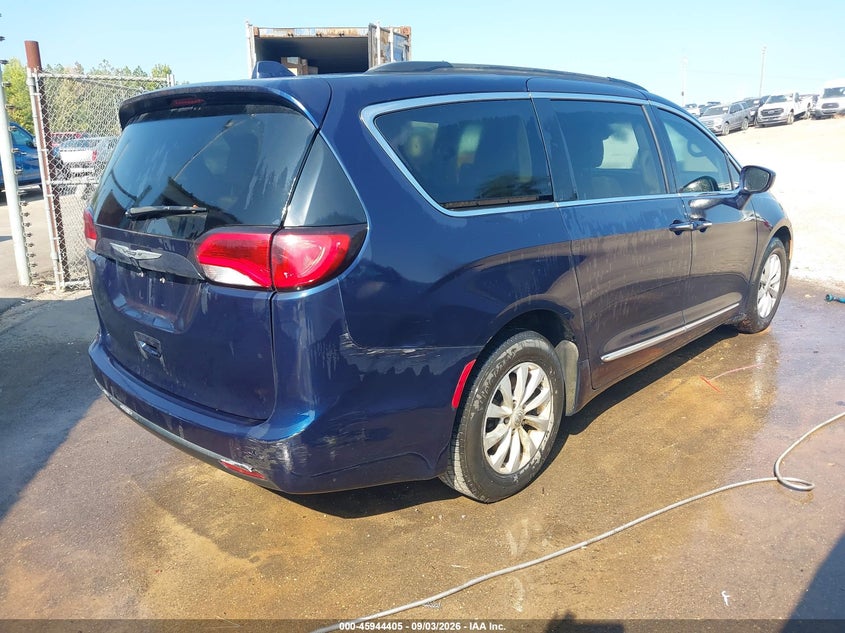 2017 Chrysler Pacifica VIN 2C4RC1BG6HR526424 IAAI salvage auction — NORMAL WEAR, Clear (Alabama), sold $575 on 2026-09-28 (photo 4)