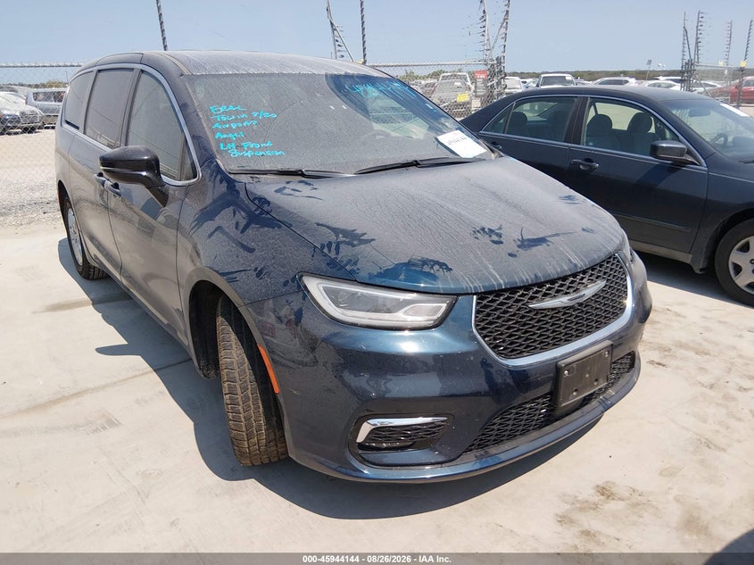 2025 Chrysler Pacifica VIN 2C4RC1BG0SR512946 — IAAI salvage auction photo