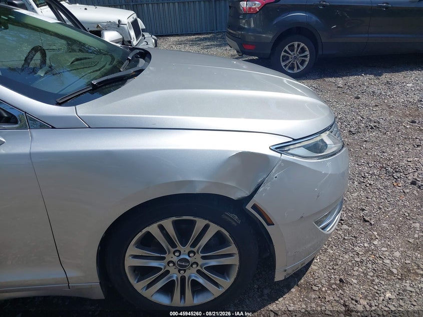 2013 Lincoln Mkz VIN 3LN6L2LU2DR804748 IAAI salvage auction — RIGHT SIDE, Wait Title, sold $900 on 2026-09-16 (photo 6)
