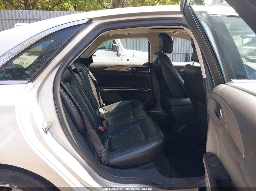 2013 Lincoln Mkz VIN 3LN6L2LU2DR804748 IAAI salvage auction — RIGHT SIDE, Wait Title, sold $900 on 2026-09-16 (photo 8)