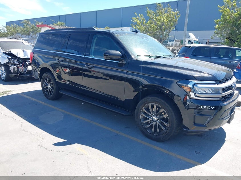 2023 Ford Expedition VIN 1FMJK1H83PEA48115 — IAAI salvage auction photo