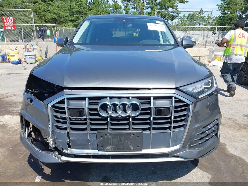 2020 Audi Q7 VIN WA1LJAF76LD006817 IAAI salvage auction — FRONT END, Salvage Title, sold $17,200 on 2026-09-04 (photo 6)